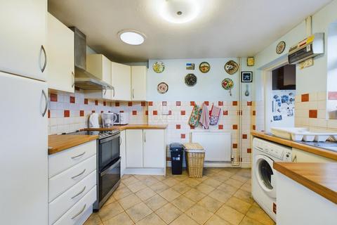 4 bedroom detached bungalow for sale,  Alconbury Close, Lincoln LN6