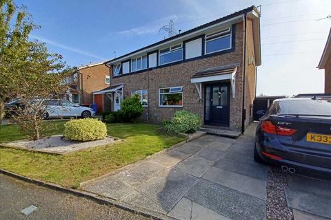3 bedroom house to rent, Falcon Drive, Poulton-Le-Fylde