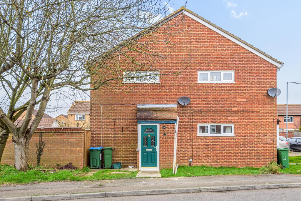 Lambourne Avenue, Aylesbury, HP21 1 bed end of terrace house £1,100 pcm (£254 pw)