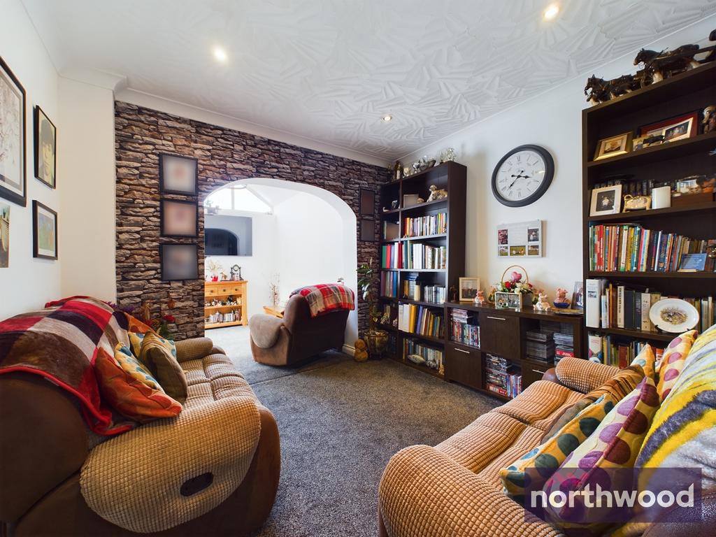 Long Lane South, Middlewich, CW10 4 bed detached house for sale £395,000