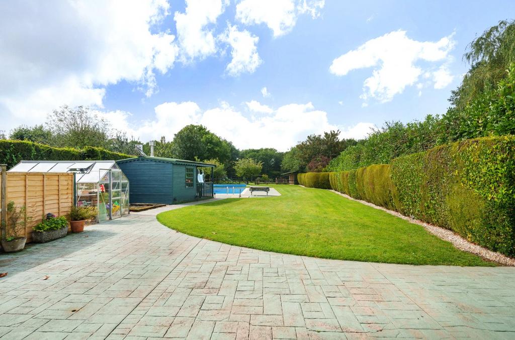 Aylesbeare, Devon 4 bed barn conversion for sale £875,000