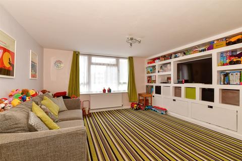 7 Helding Close, Herne Bay, CT6 7EF