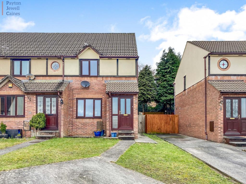 Hazel Mead, Brynmenyn, Bridgend County. CF32 9AQ 2 bed end of terrace