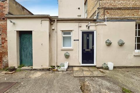 Studio to rent, Lansdown Place, Cheltenham, GL50