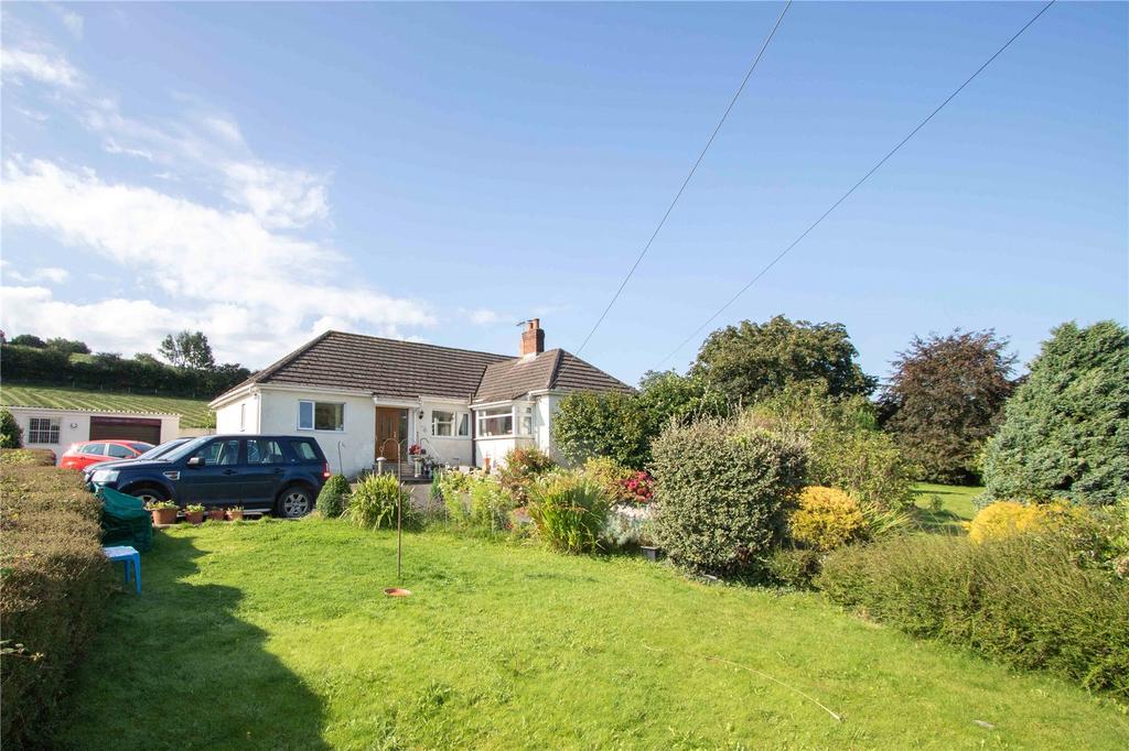 Lifton, Devon 3 bed bungalow for sale £500,000