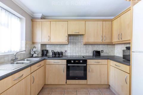 1 bedroom retirement property for sale, Firs Close, Esher KT10