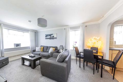 undefined, Firs Close, Esher KT10