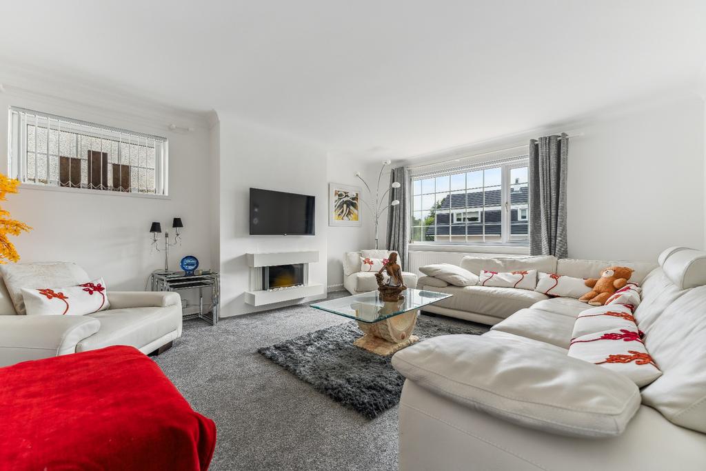 Dunure Drive, Newton Mearns, East Renfrewshire, G77 5TH 5 bed detached