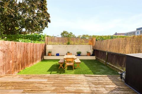 37 Tomlinson Close, London, E2 7LJ
