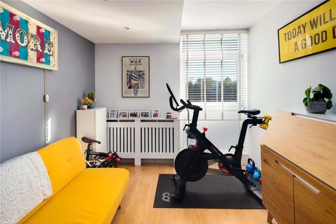 37 Tomlinson Close, London, E2 7LJ