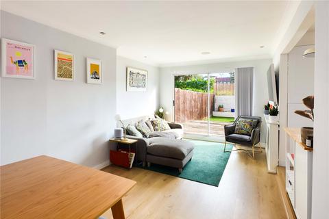 37 Tomlinson Close, London, E2 7LJ