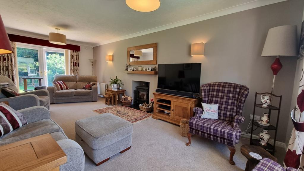 The Otters, Bolham, Tiverton, Devon, EX16 4 bed detached house for sale