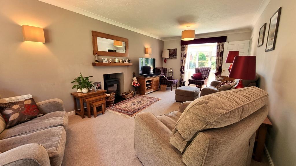 The Otters, Bolham, Tiverton, Devon, EX16 4 bed detached house for sale
