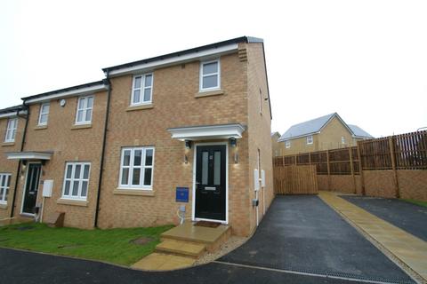 2 bedroom end of terrace house to rent, Guisborough Avenue, Bramhope, Leeds, UK, LS16