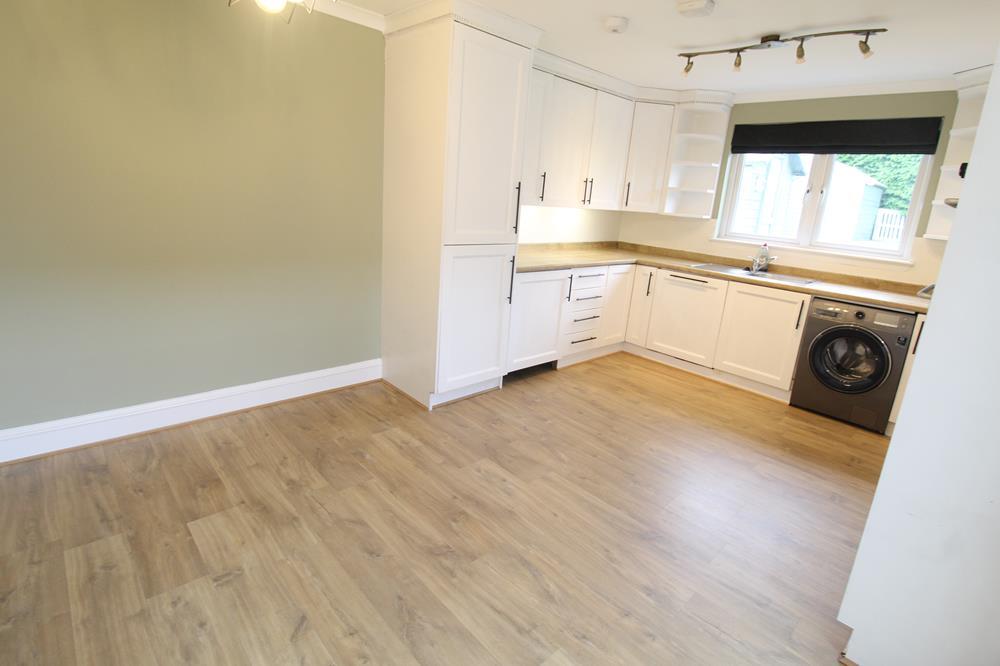 Kitchen photograph 2
