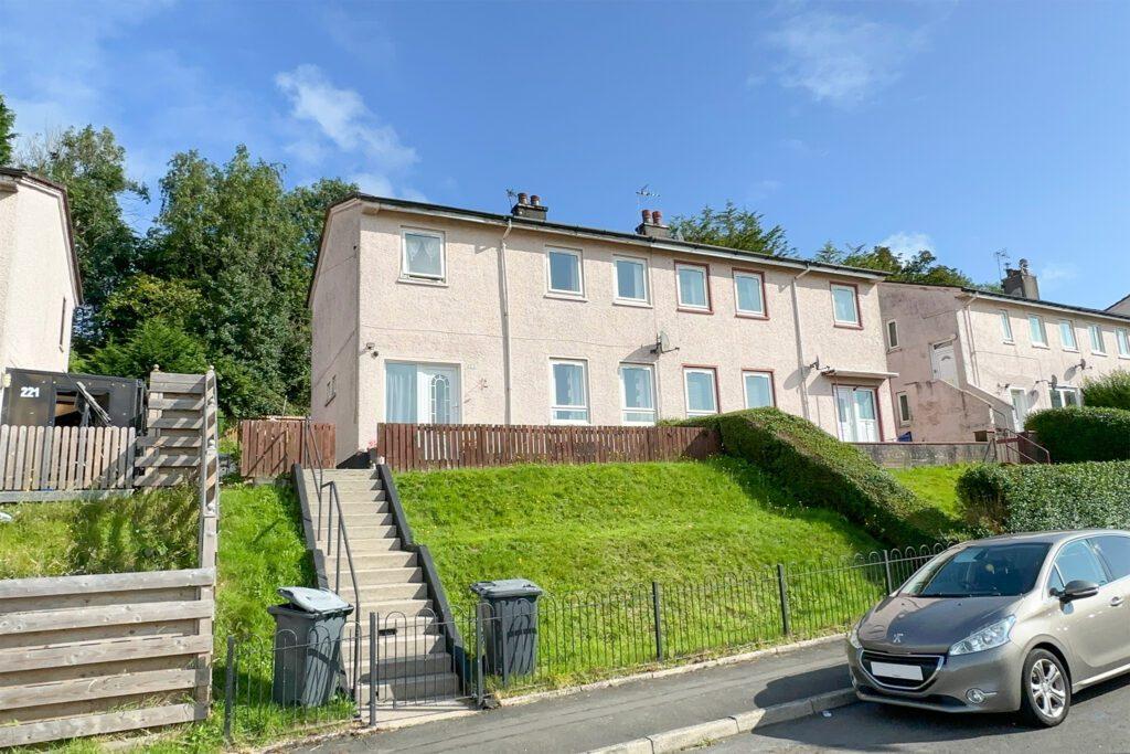 223 Montrose Street, Clydebank 3 bed semidetached house for sale £