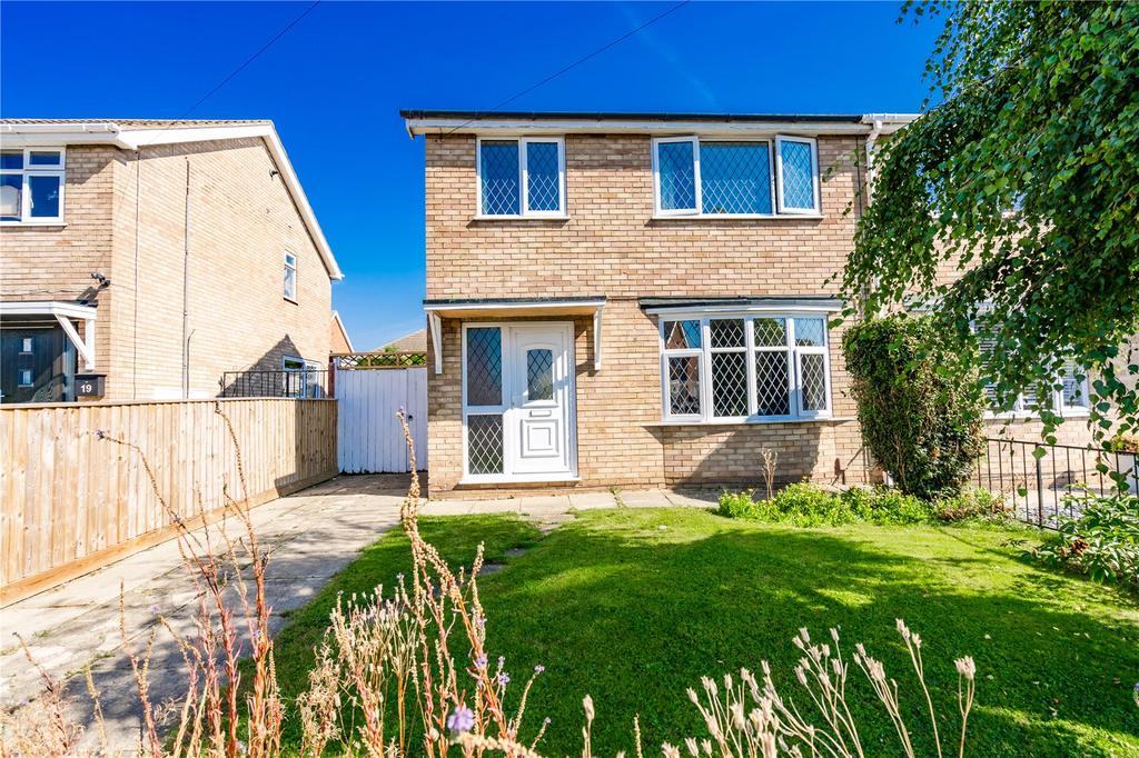 Gedney Close, Wybers Wood, Grimsby, N... 3 bed semidetached house £
