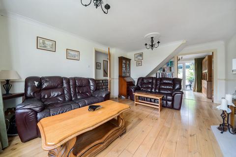28 Chichester Close, Witley, Godalming, GU8 5PA