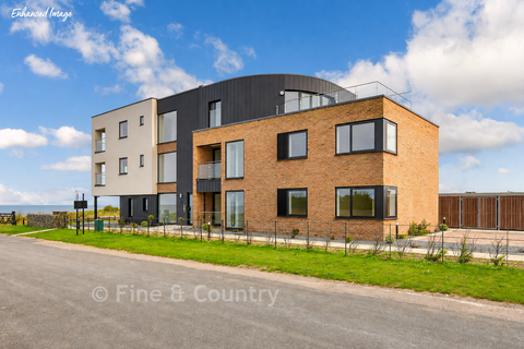 2 bedroom ground floor flat for sale, Ocean View, Fitzroy Avenue, Broadstairs, Kent
