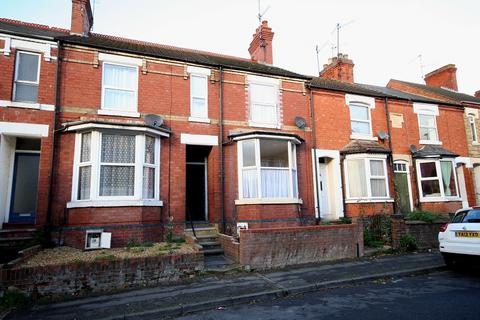 3 bedroom terraced house to rent, Queen Street, Rushden, Northamptonshire. NN10 0AY