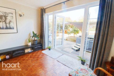 19 Willow Rise, Little Billing, Northampton, NN3 9AR