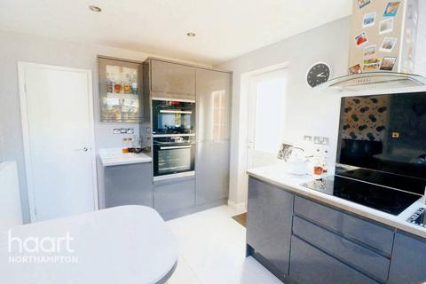 19 Willow Rise, Little Billing, Northampton, NN3 9AR