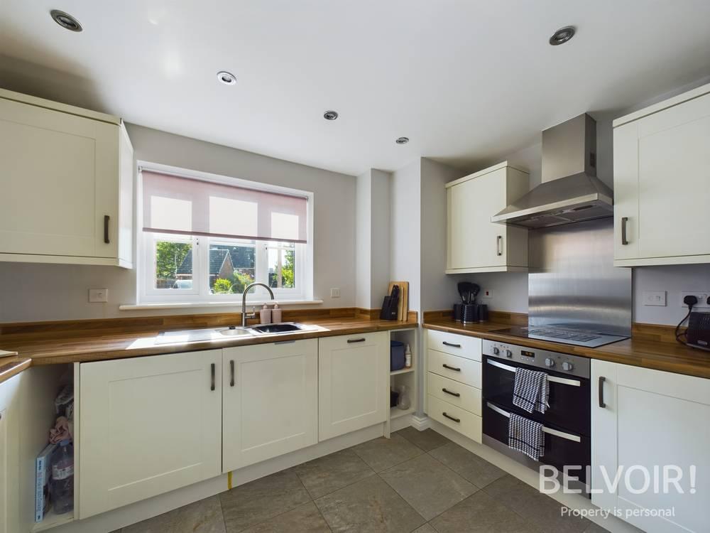 Bullhurst Close, Talke, Newcastle Under Lyme, ST7 4 bed detached house