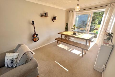 29 Cheswick Way, Cheswick Green, Solihull, B90 4EZ