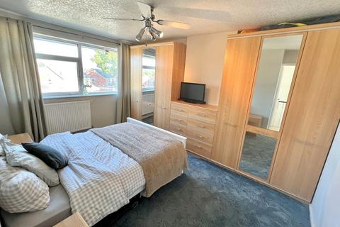 29 Cheswick Way, Cheswick Green, Solihull, B90 4EZ