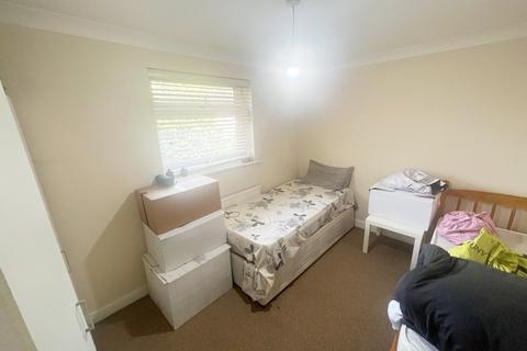 3 bedroom terraced house to rent, Bunces Close
