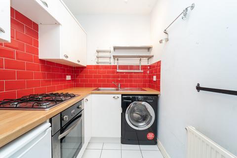 2 bedroom apartment to rent, St Clements Road, Chorlton