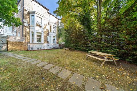 2, 10 Alfred Road, London, W3 6LH
