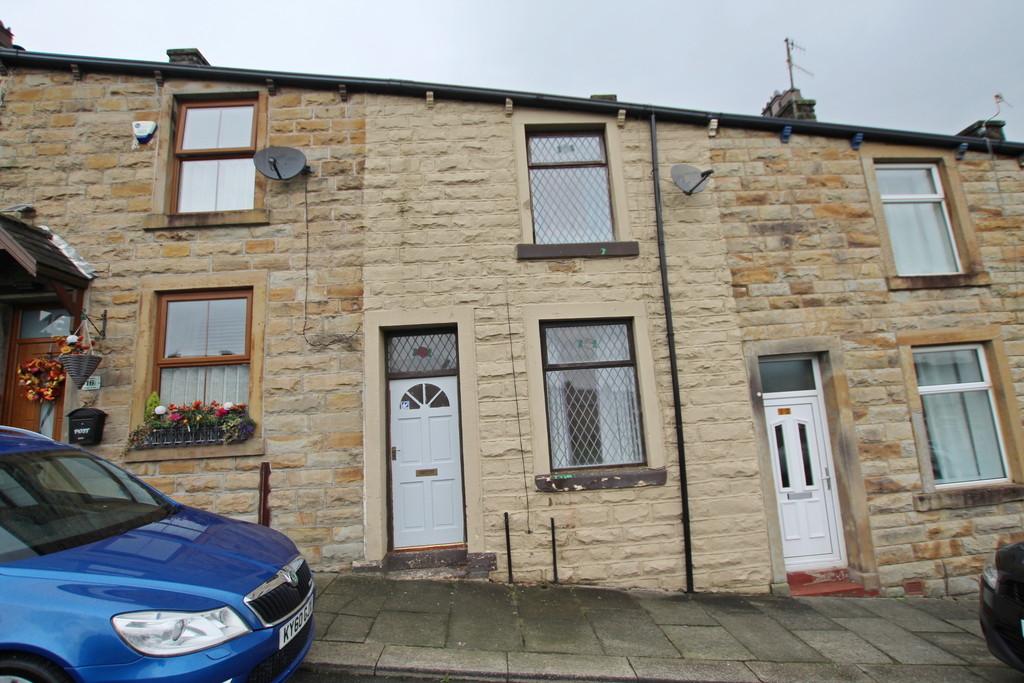 Levant Street, Padiham 2 bed terraced house to rent £675 pcm (£156 pw)