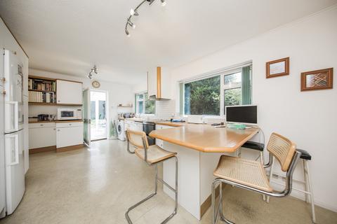 63b The Drive, Tonbridge, TN9 2LS