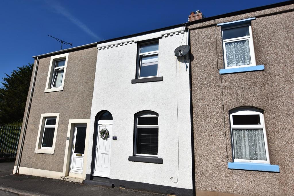 Kennedy Street, Ulverston, Cumbria 2 bed terraced house £160,000