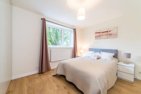 3 bedroom flat for sale, Branch Hill, Hampstead, London, NW3