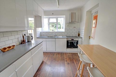 28 Allendale Road, Earley, Reading, RG6 7PB