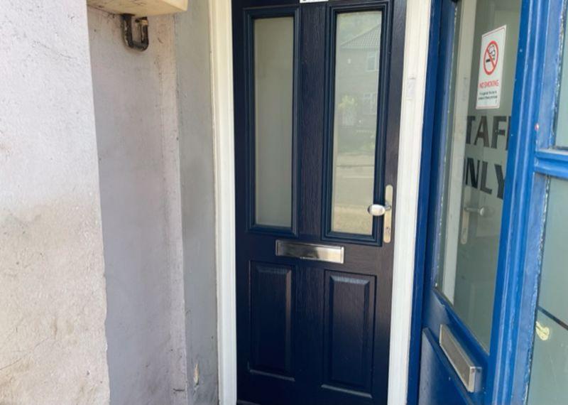 Godstone Road, Whyteleafe 2 bed £1,200 pcm (£277 pw)