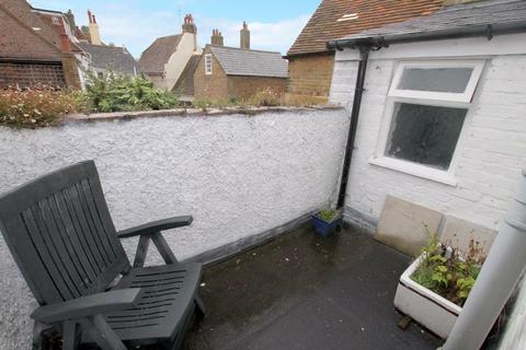 2 bedroom terraced house for sale, Middle Street Conservation Area