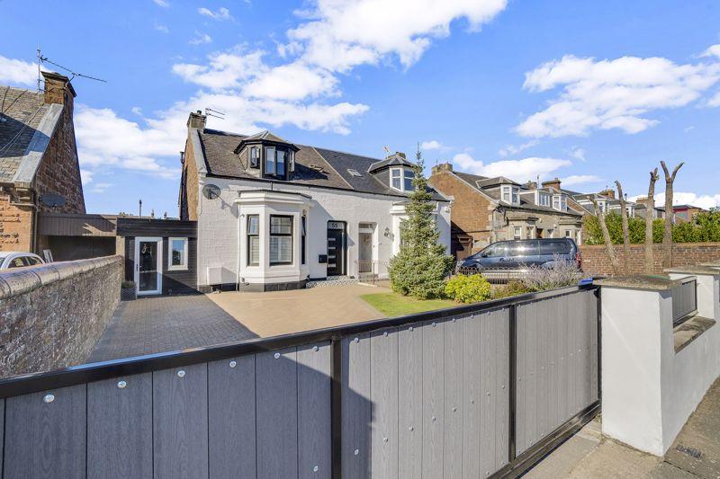 55 Whitletts Road, Ayr, KA8 0JD 5 bed semidetached villa £245,000