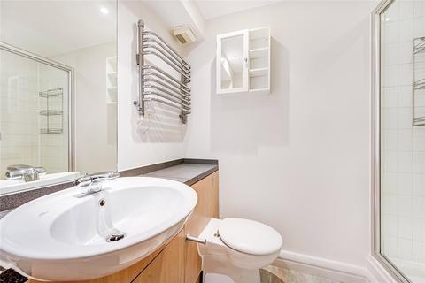 1 bedroom flat to rent, Earls Court Square, Earls Court, London