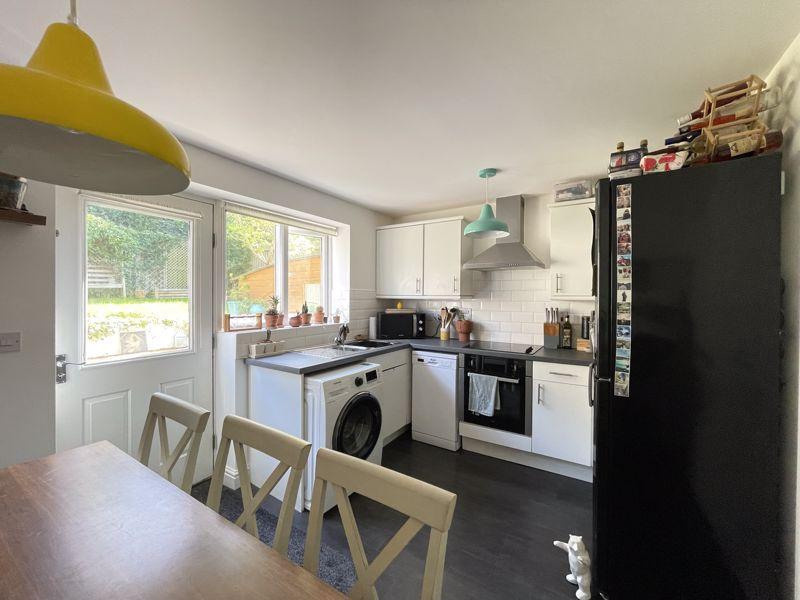 Kitchen / Dining...
