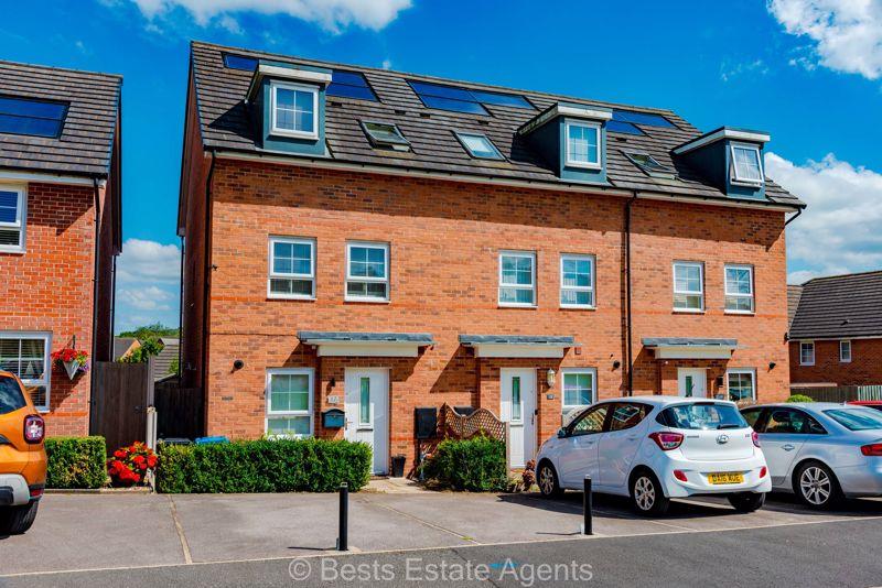 Wisbech Close, Sandymoor, Runcorn 3 bed townhouse for sale £260,000