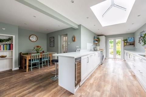 45 The Street, Fetcham, Leatherhead, KT22 9RB