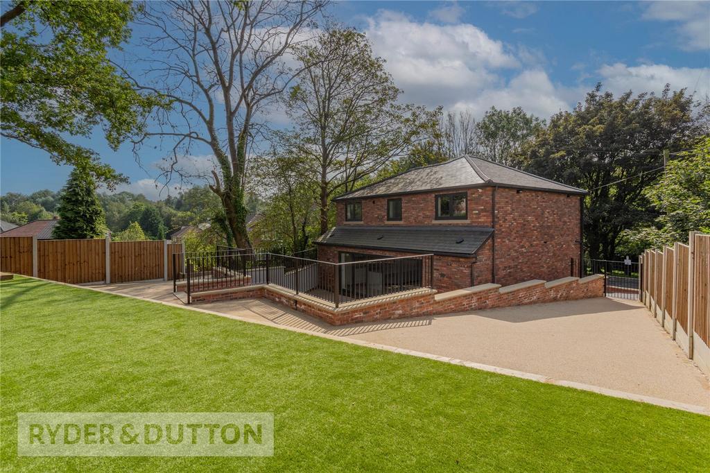 Berry Brow, Clayton Bridge, Manchester, M40 4 bed detached house for