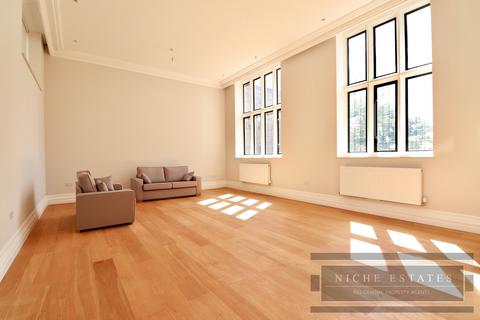 2 bedroom apartment to rent, Courtyard House, The Ridgeway, NW7