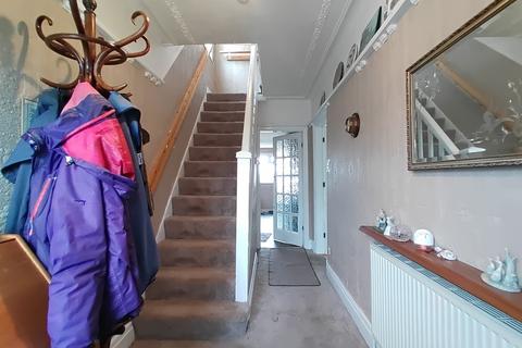 23 Fieldway, Clayton, Bradford, BD14 6RP