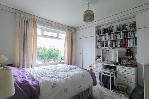 23 Fieldway, Clayton, Bradford, BD14 6RP