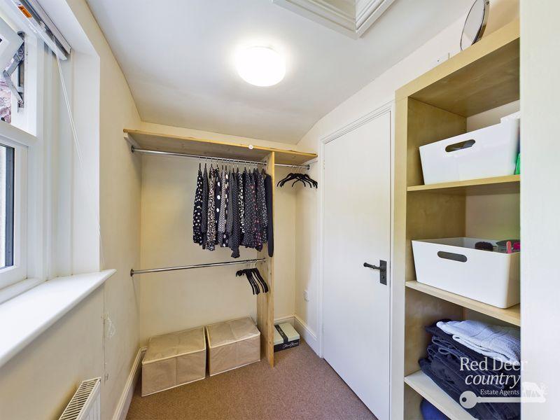Walk In Wardrobe
