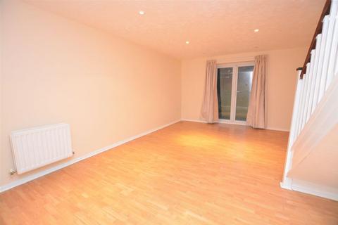 2 bedroom terraced house to rent - Chaucer Way, Slough